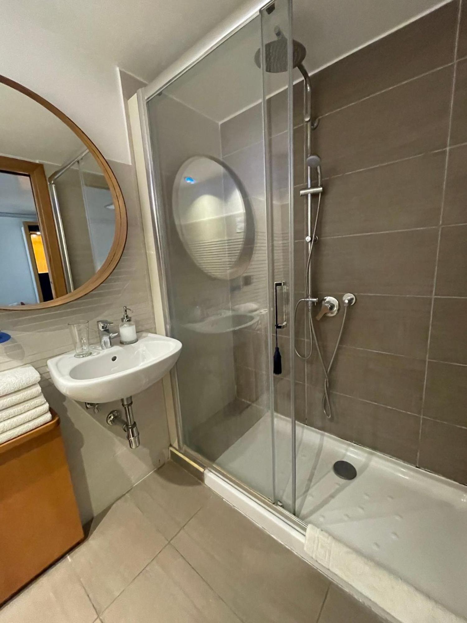 Lanova21 Bed & Breakfast Наполи Екстериор снимка