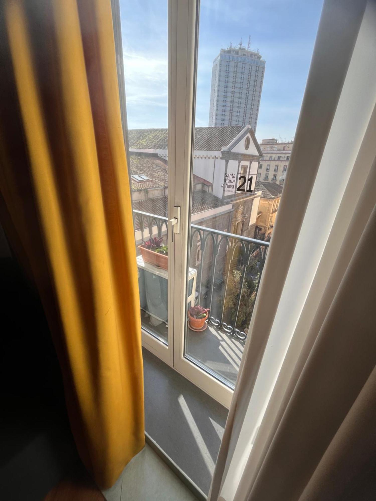 Lanova21 Bed & Breakfast Наполи Екстериор снимка